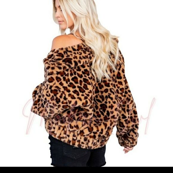 Plus size 1x-2x & 2x-3x leopard faux fur jacket feels like real fur - Picture 4 of 14